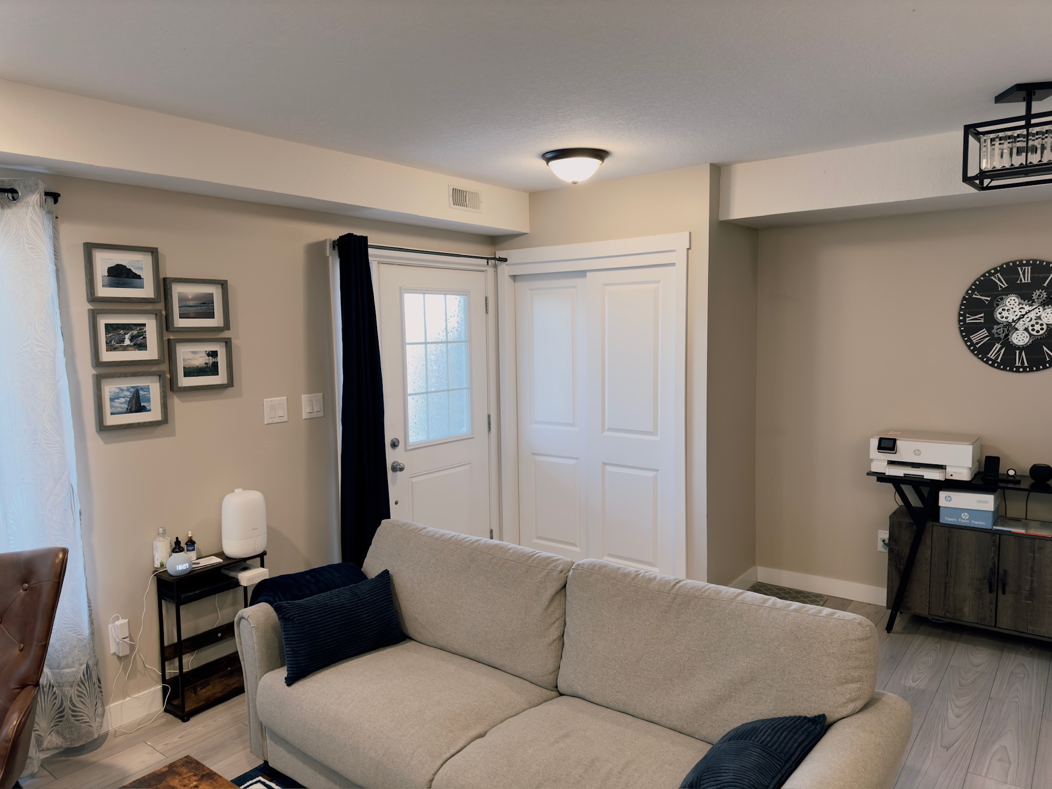 Industrial gear clock as visual anchor