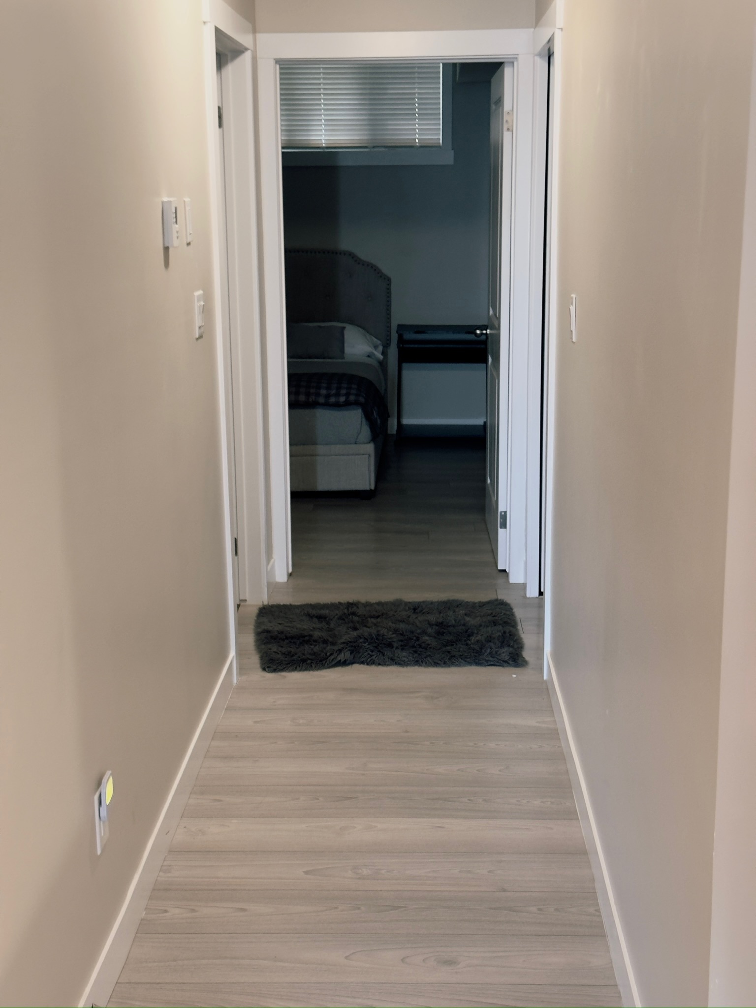 Kitchen with globe chandelier lighting